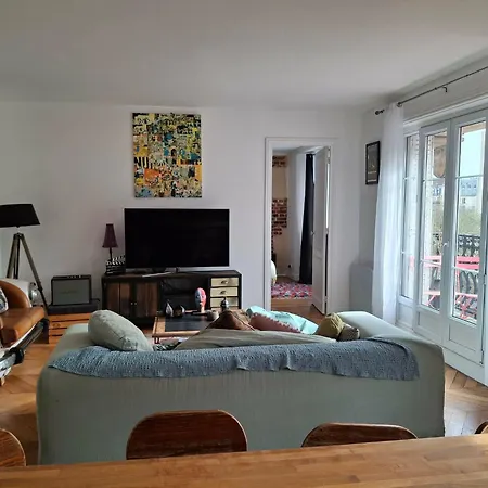 Appartamento Lumineux Cosy Avec Balcon Parigi